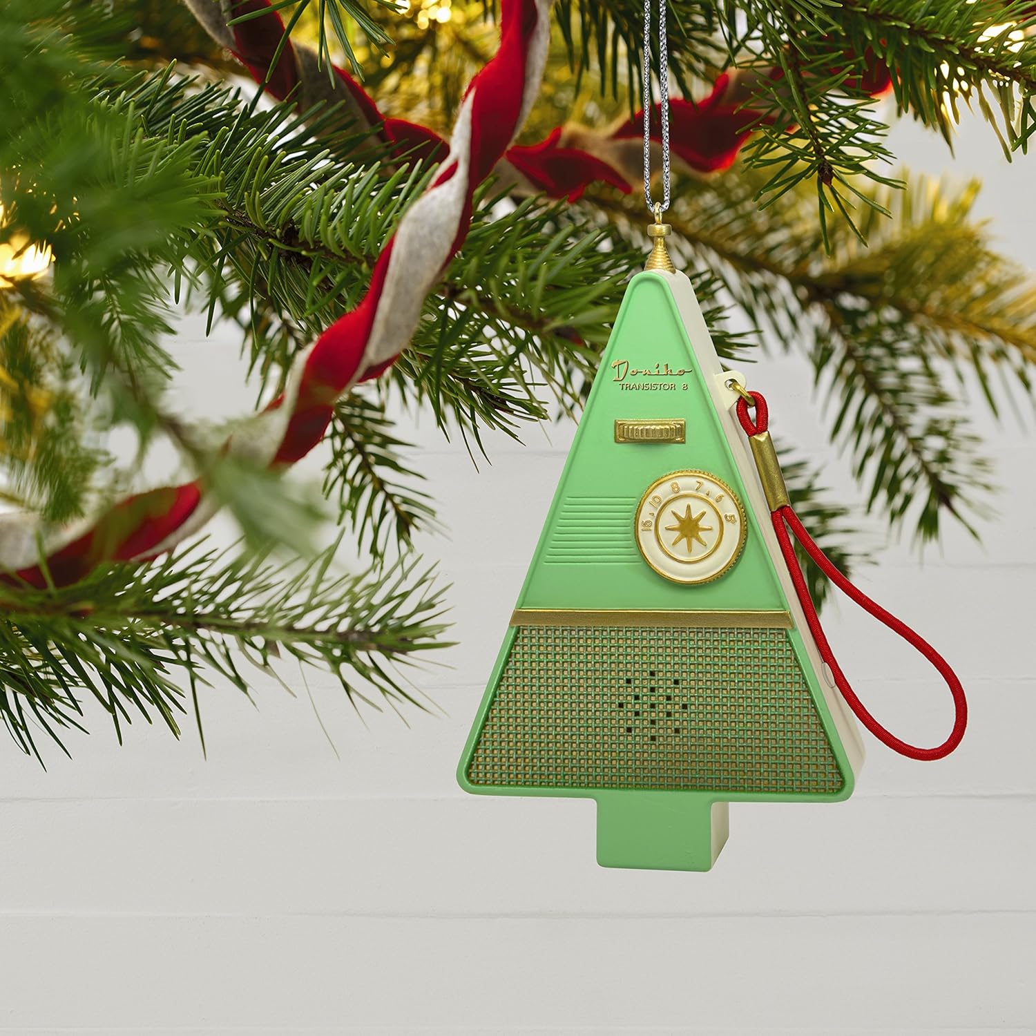 2018 Wonderful Christmastime Hallmark Ornament (Christmas Tree) QGO2066