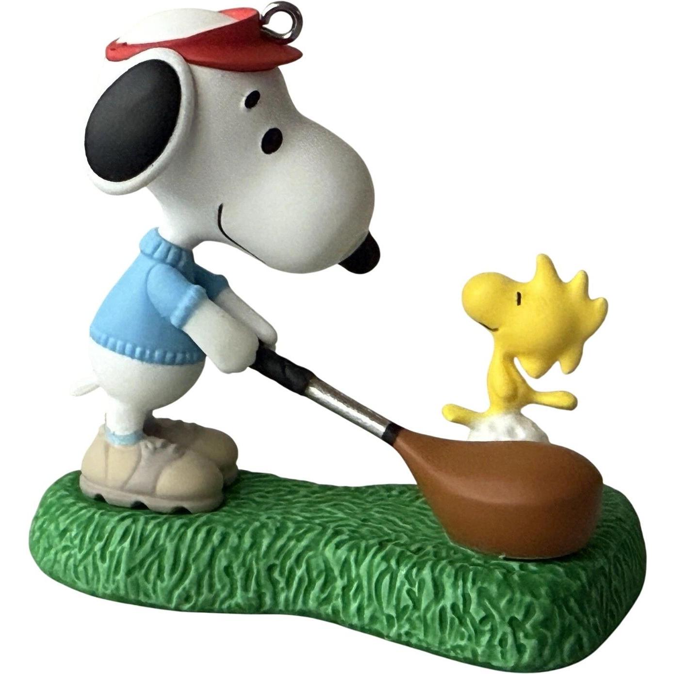 2019 Golfer Snoopy Hallmark Ornament (Spotlight on Snoopy) QXR9457