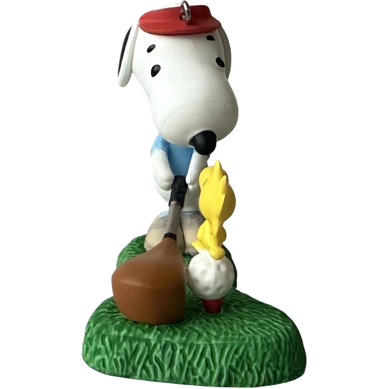 2019 Golfer Snoopy Hallmark Ornament (Spotlight on Snoopy) QXR9457