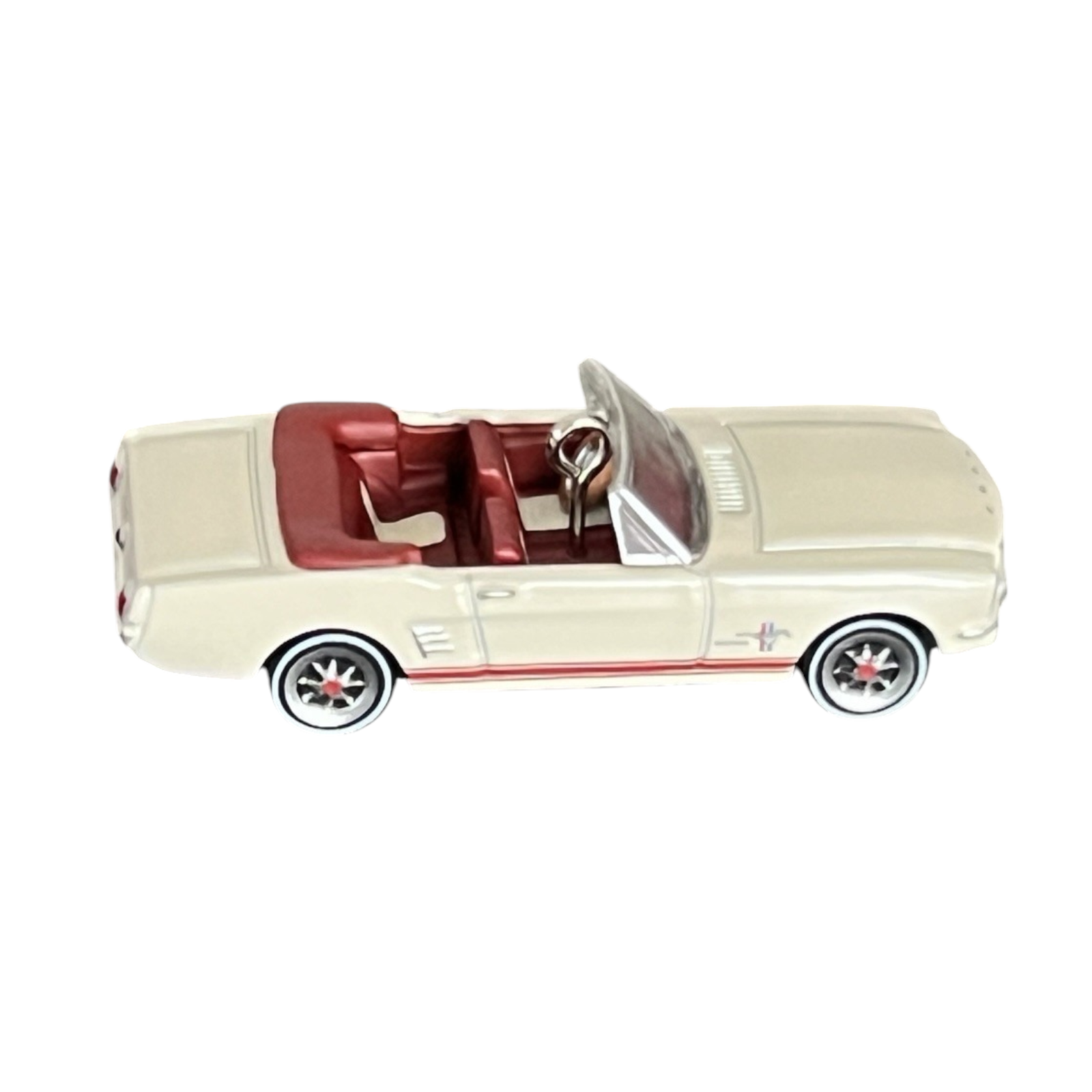 2019 Hallmark Ornament (1966) Ford Mustang Hallmark Ornament (Lil' Classic Cars) QXM8267