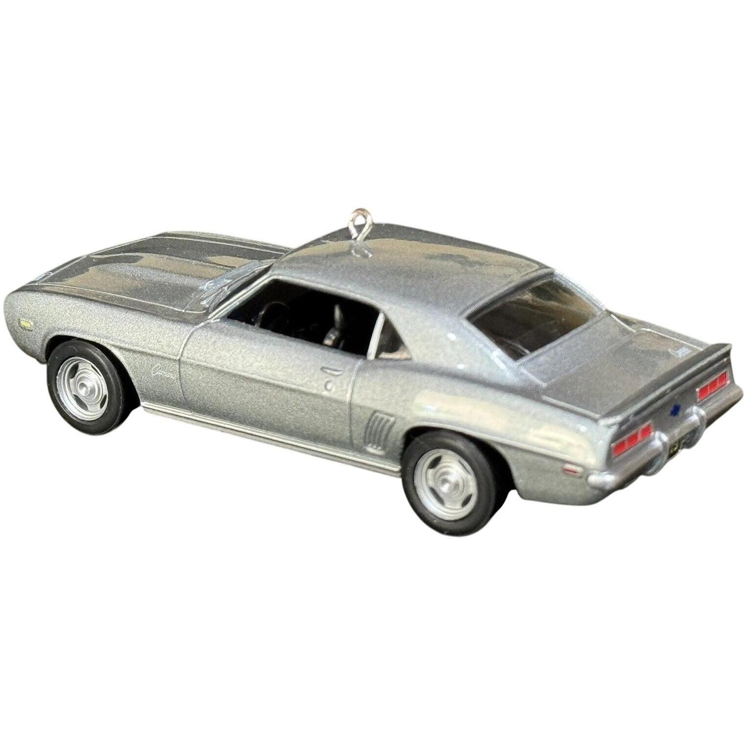 2019 Hallmark Ornament (1969) Chevrolet Camaro ZL1 Hallmark Ornament (Classic American Cars) QXE3169