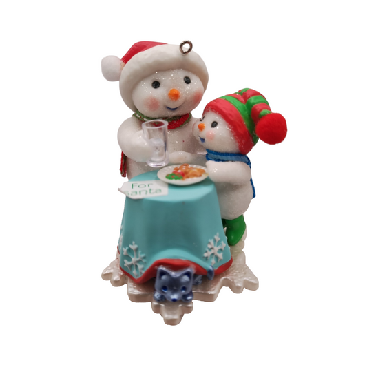 2019 Milk and Cookies Hallmark Ornament (Making Memories) QXR9087