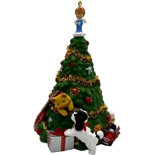 2019 O Tannenbaum Hallmark Ornament (Christmas Tree) QXC5380