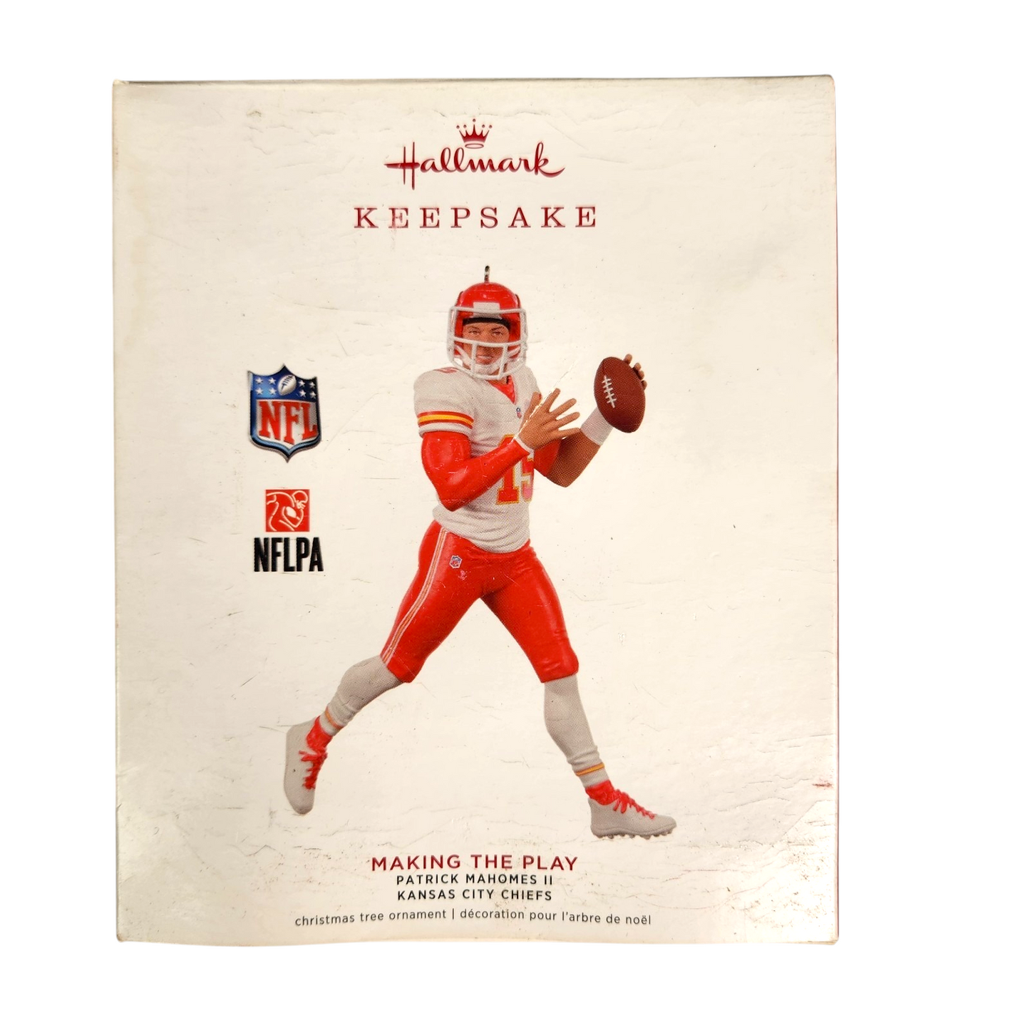 2019 Patrick Mahomes II - “Making the Play” Hallmark Ornament (Football Legends) QXI3879
