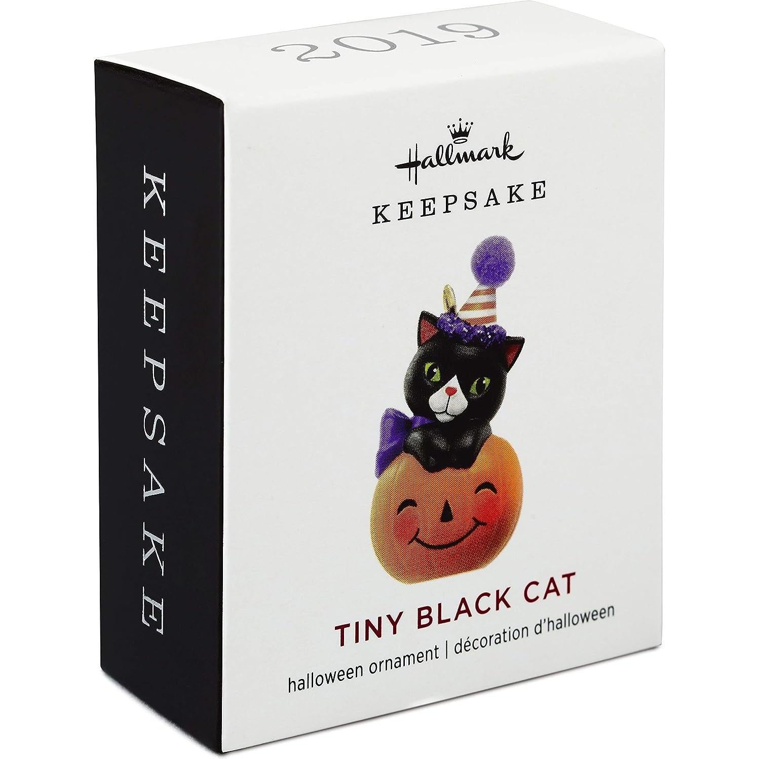 2019 Tiny Black Cat Hallmark Ornament (Halloween) QFO5279
