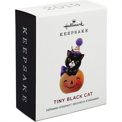 2019 Tiny Black Cat Hallmark Ornament (Halloween) QFO5279