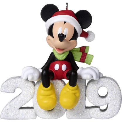 2019 A Year of Disney Magic Hallmark Ornament (Mickey Mouse & Friends) QXD6517