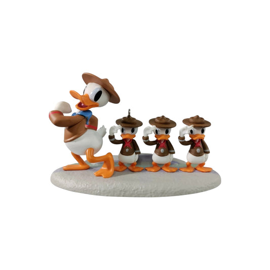 2019 Good Scouts Hallmark Ornament (Mickey Mouse & Friends) QXD6447