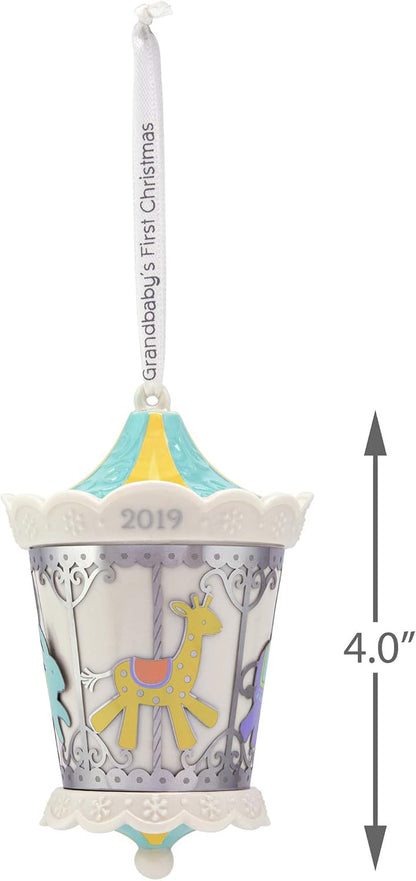 2019 GrandBaby's First Christmas Hallmark Ornament (Baby's First Christmas) QGO2379