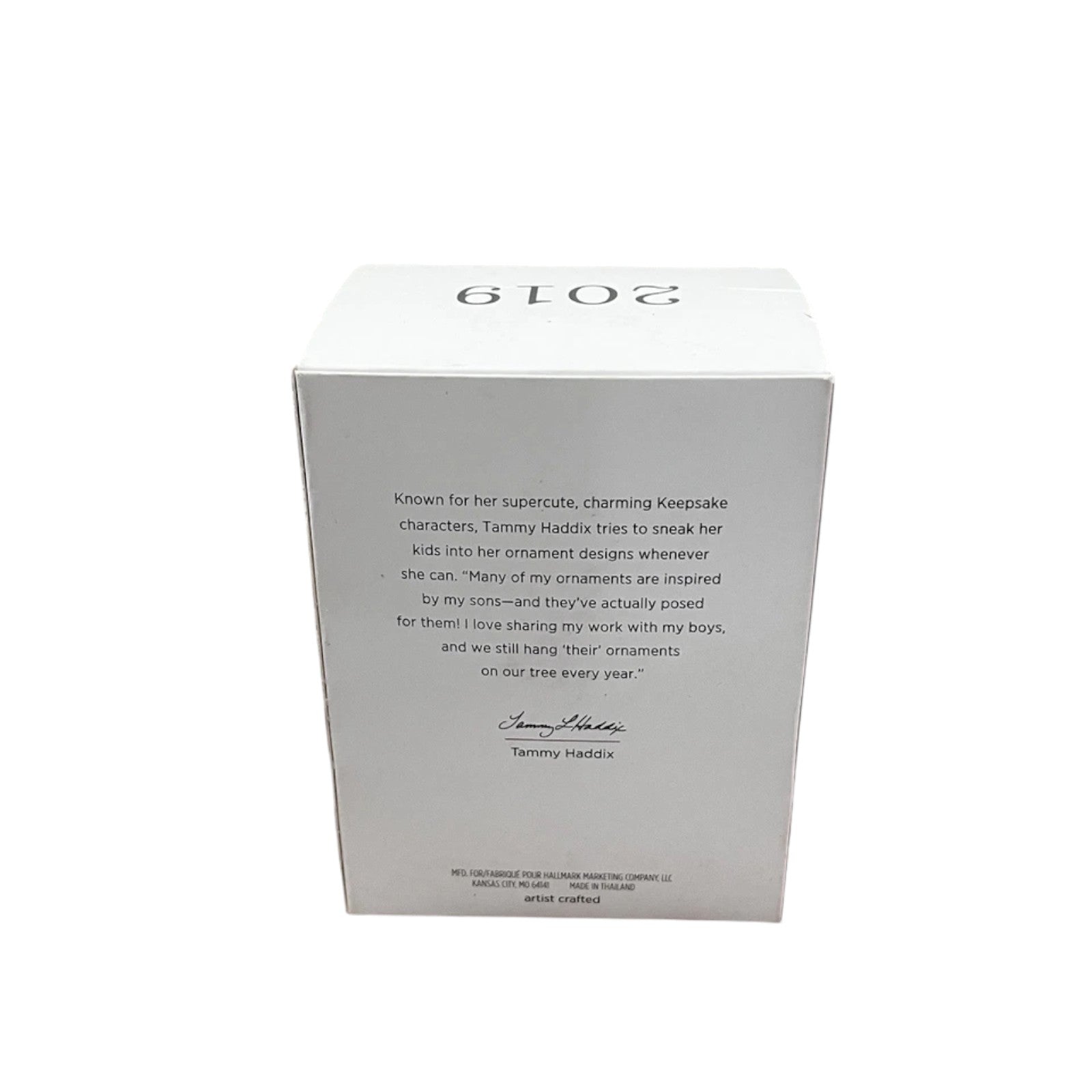 2019 Great-GrandDaughter Hallmark Ornament (Family) QGO2099