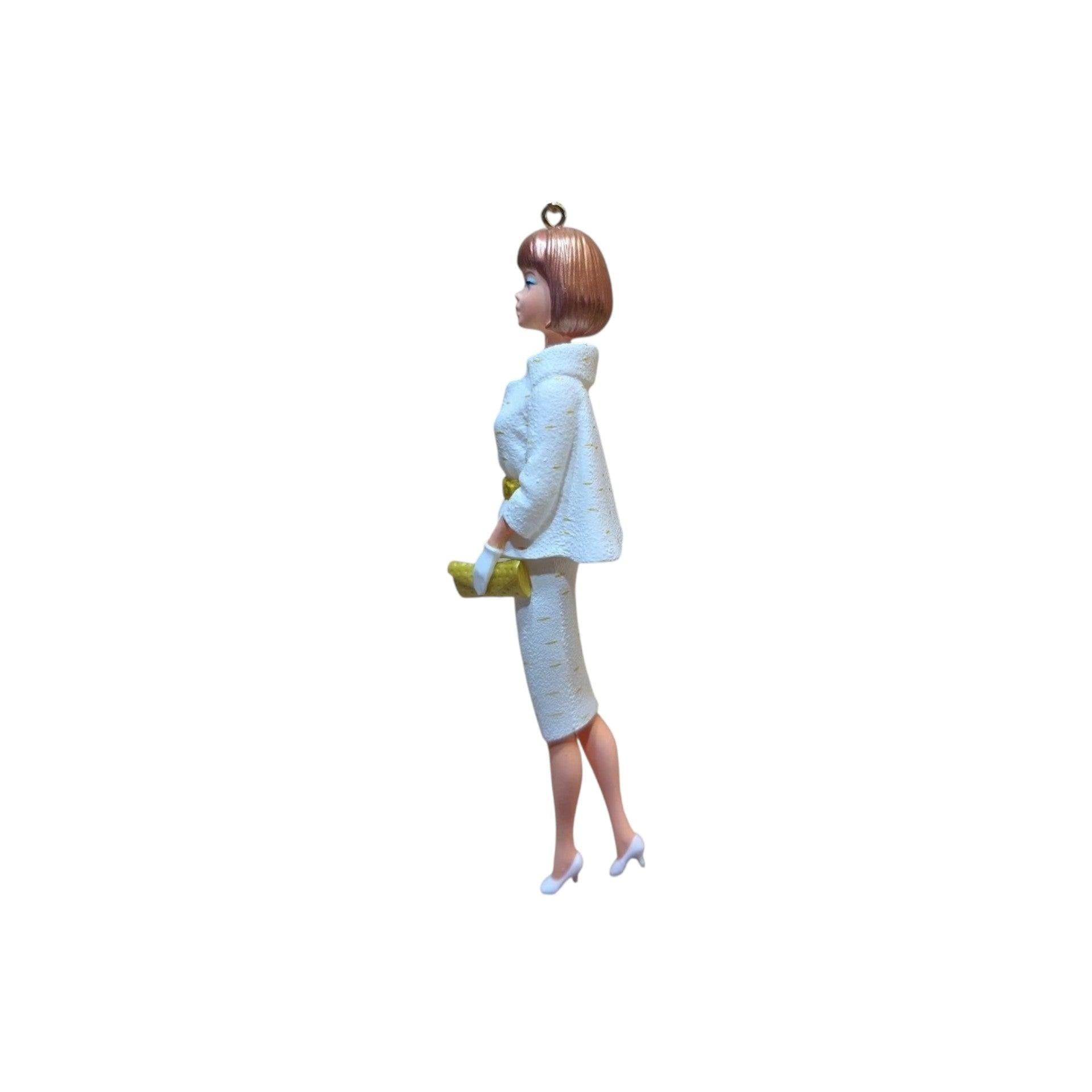 2019 Hallmark Barbie On the Avenue Fashion Ornament - QXI3087 Image3