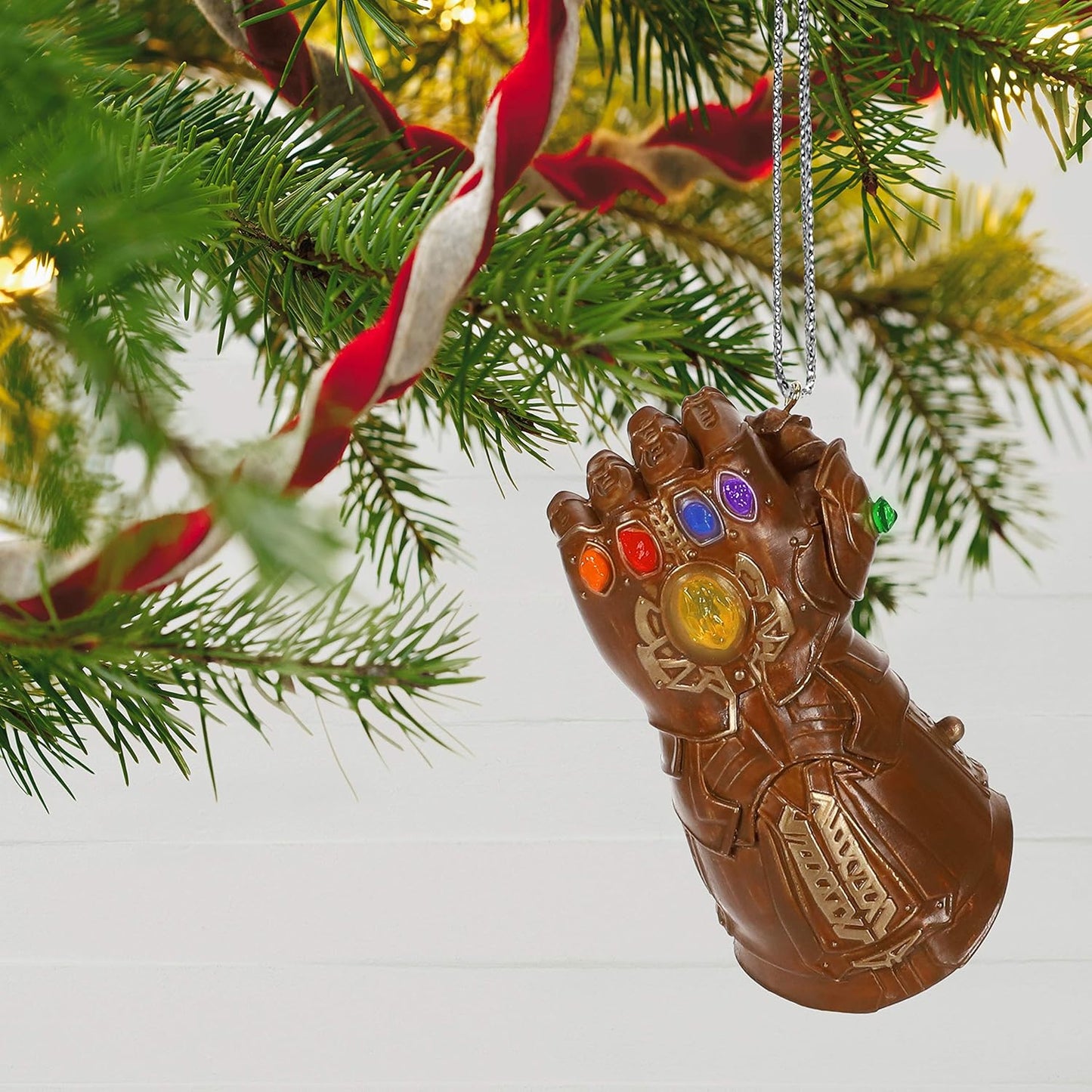 2019 Infinity Gauntlet Hallmark Ornament (Super Heroes) QXI3847