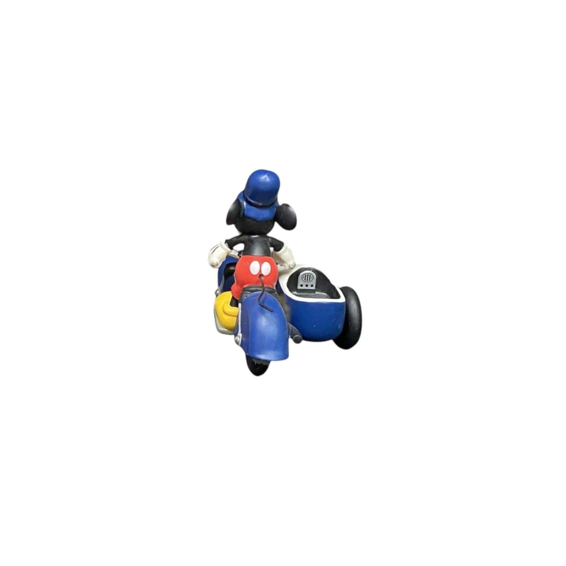 2019 The Dognapper Mickey Mouse Hallmark Ornament - QXC5335 Image3