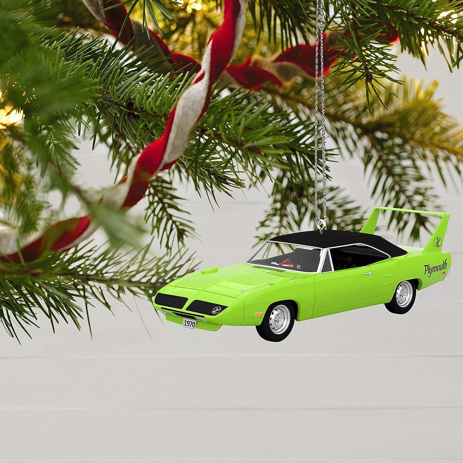 2020 1970 Plymouth Superbird Hallmark Ornament (Classic American Cars) QXR9231
