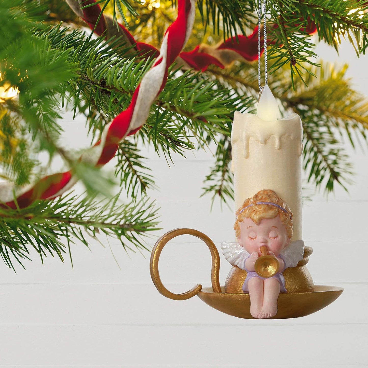 2020 Angelic Candlelight Hallmark Ornament (Angel) QGO1841