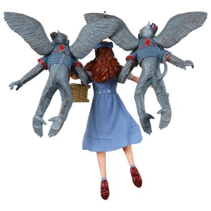 2020 Dorothy Gets Carried Away Hallmark Ornament (The Wizard of Oz) QXI2431