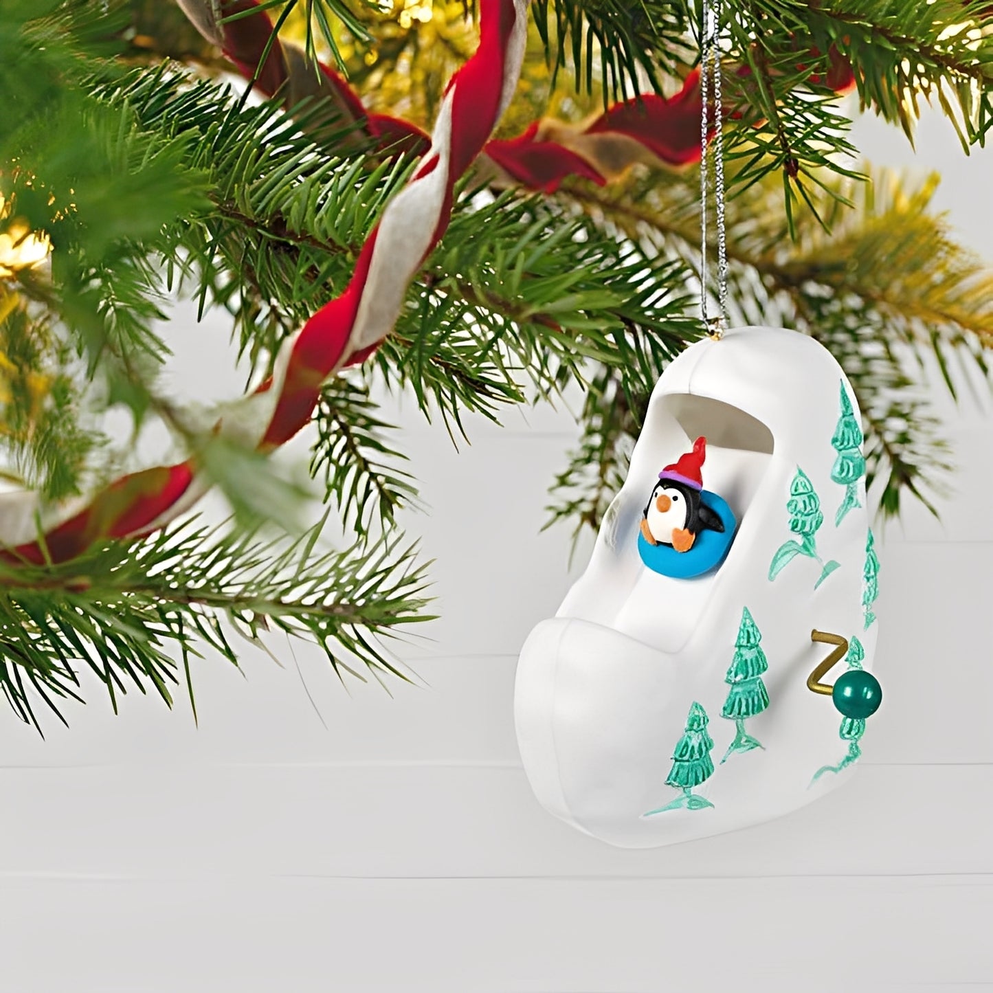 2020 Sledding All the Way Hallmark Ornament (Ready For Sledding) QGO1844