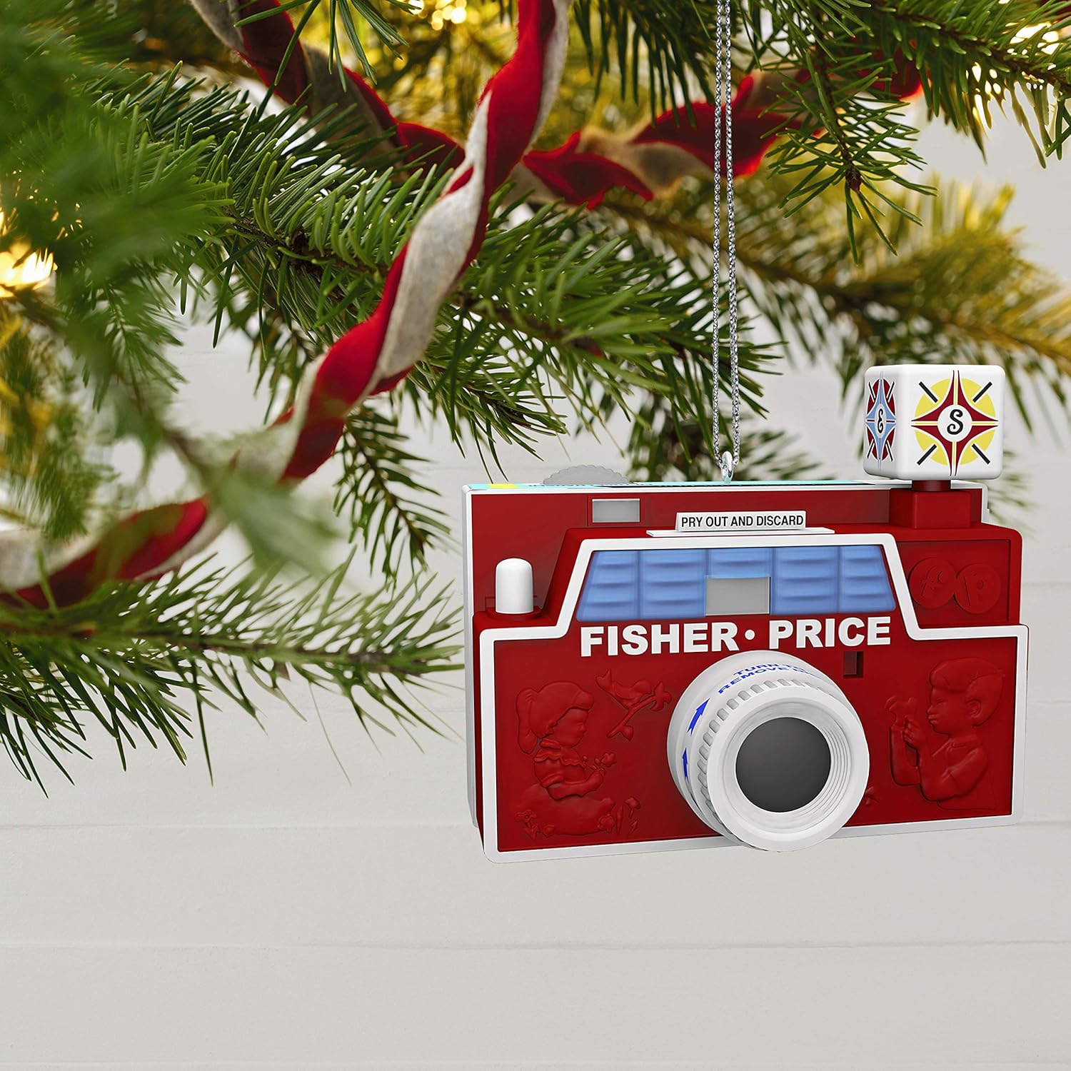 2020 Toy Camera Hallmark Ornament (Fisher Price) QXI2641