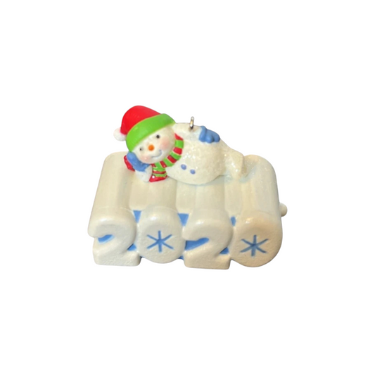 2020 A Snowy Hallmark Ornament (Frosty Fun Decade) QXM8344