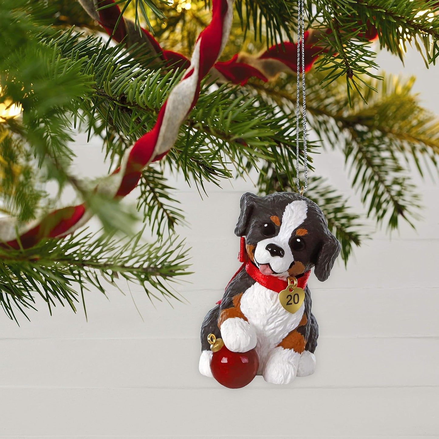 2020 Australian Shepherd Hallmark Ornament (Puppy Love) QXR9161