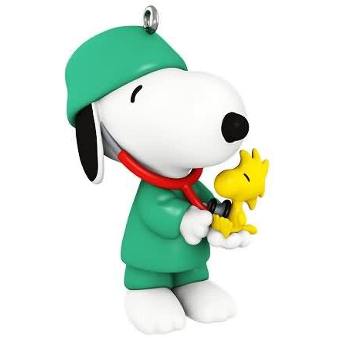 2020 Doctor Snoopy Hallmark Ornament (Spotlight on Snoopy) QXR9194