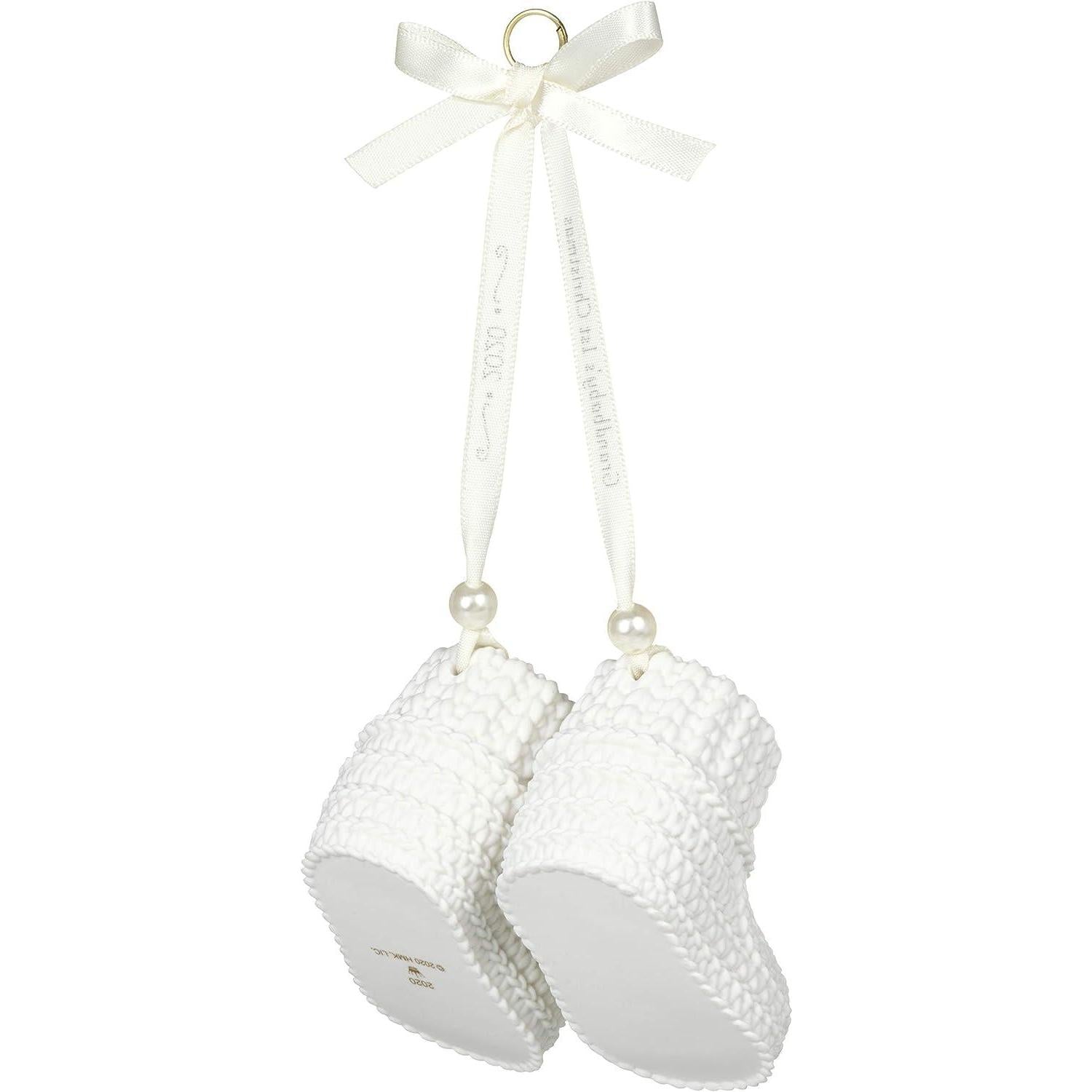 QGO1924 2020 Grandbaby's 1st Christmas (Baby) Image2