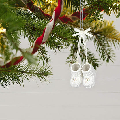 QGO1924 2020 Grandbaby's 1st Christmas (Baby) Image5