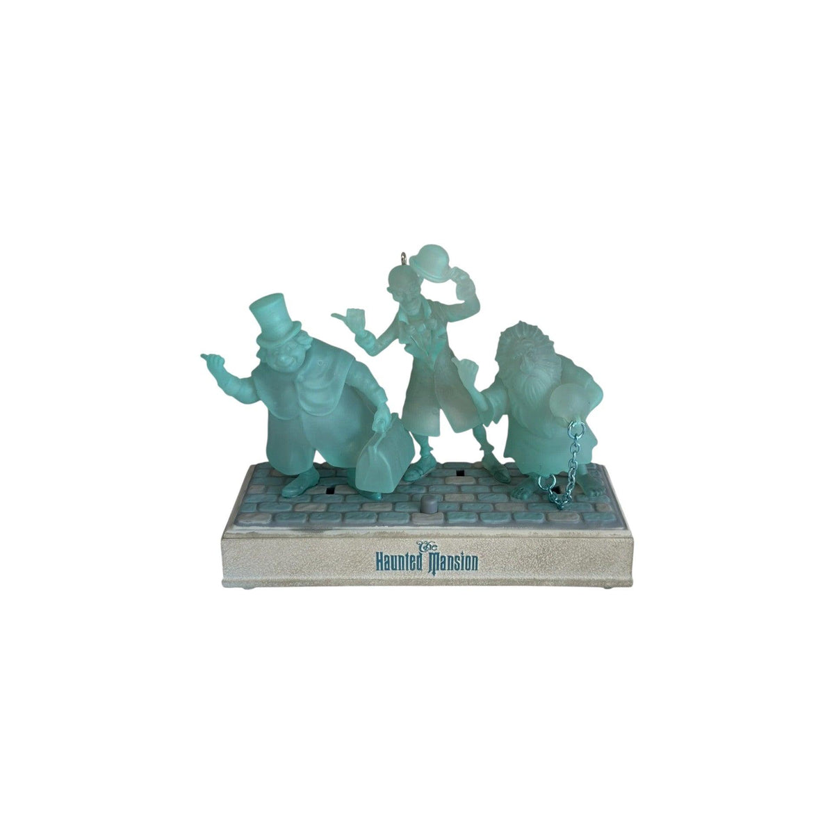 2020 Hitchhiking Ghosts Hallmark Ornament (Disney) QXD6591 Image1