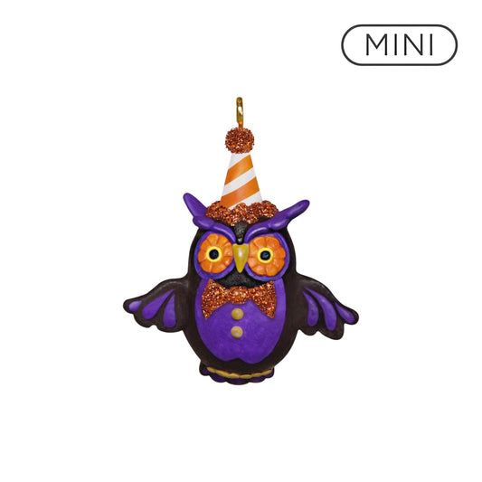 2020 Lil' Hott Hallmark Ornament (Halloween) QFO5264 Image1