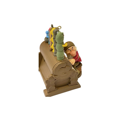 2020 The Silly Song (Snow White) Hallmark Ornament QXD6571 Image4