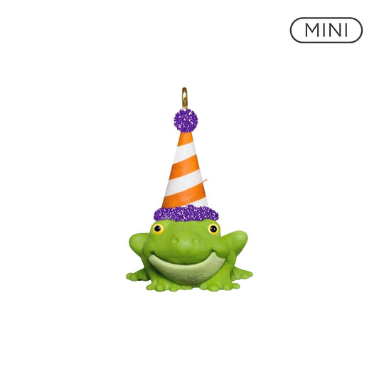 2020 Tiny Toad Hallmark Ornament (Frog) QFO5261 Image1