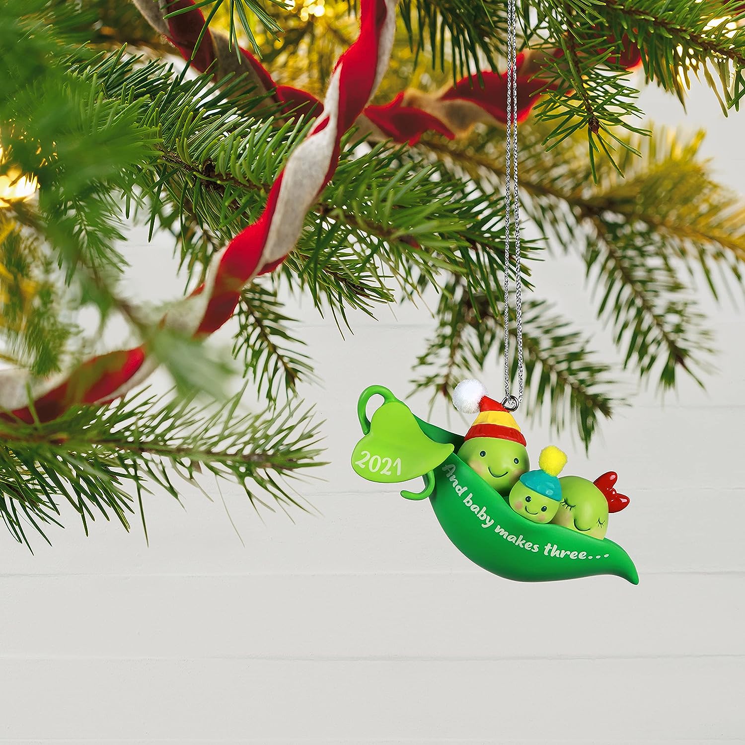 QGO2195 2021 Baby Makes Three Image5