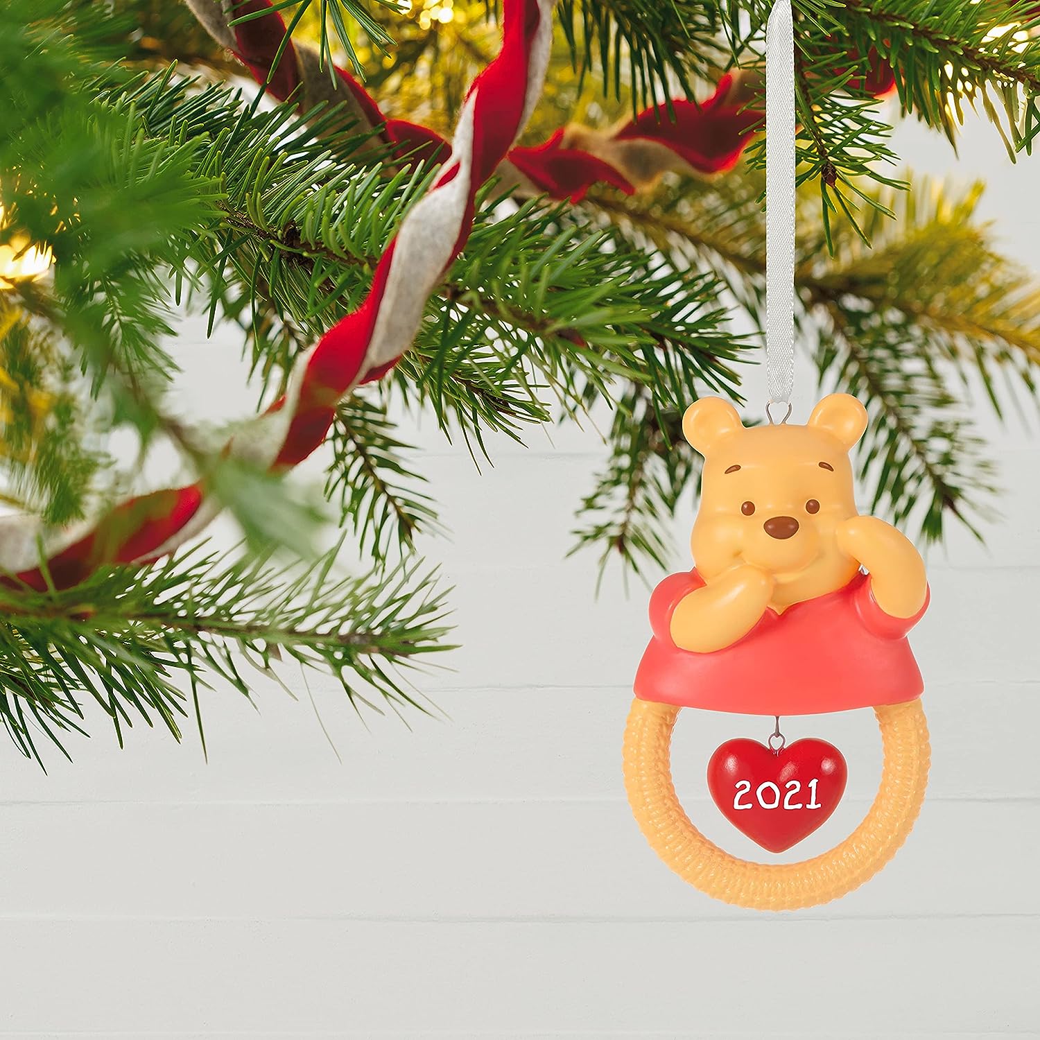 QXD6415 2021 Disney Winnie The Pooh Baby's First Christmas Image5