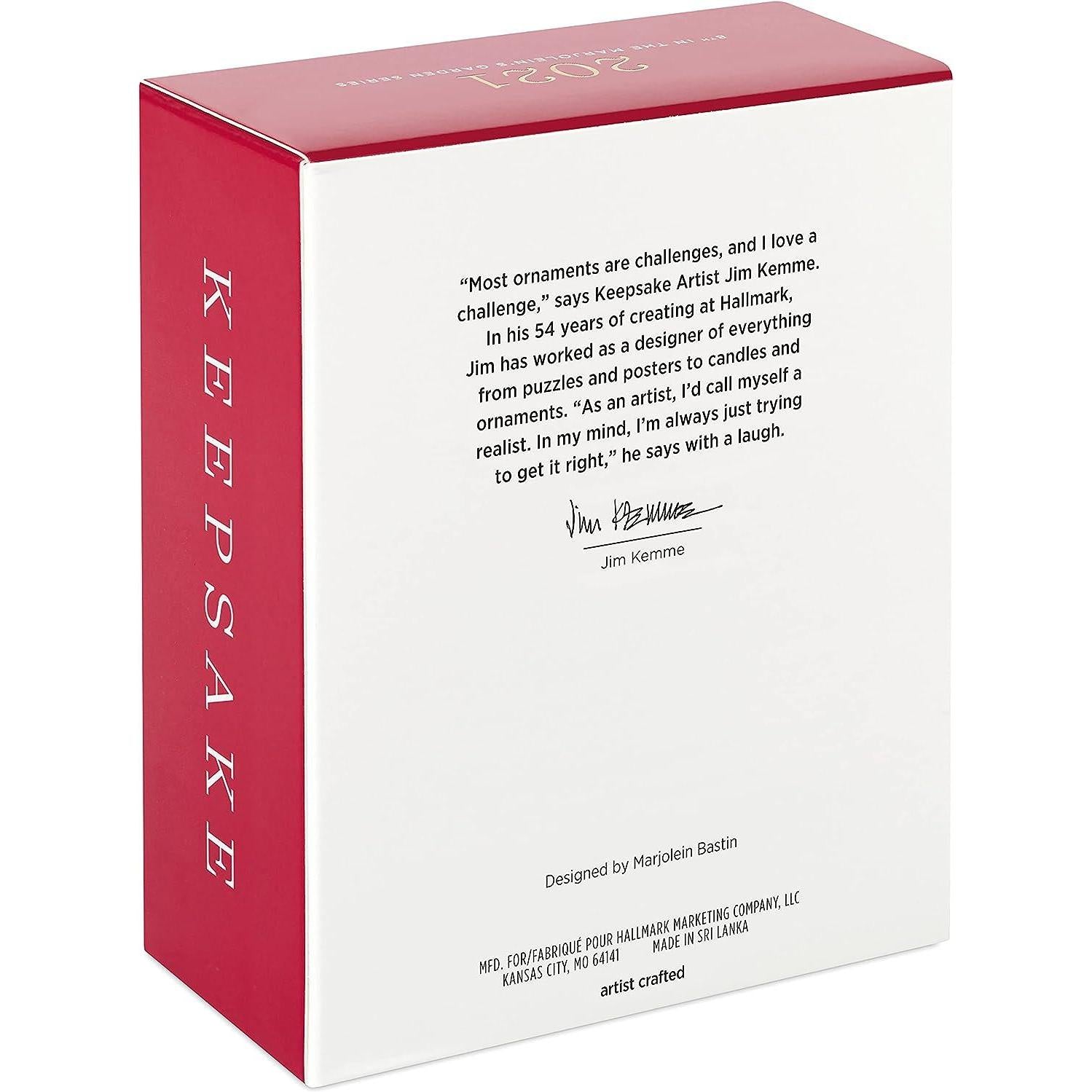 QXR9205 2021 Christmas Cardinals Marjolein's Garden Image4