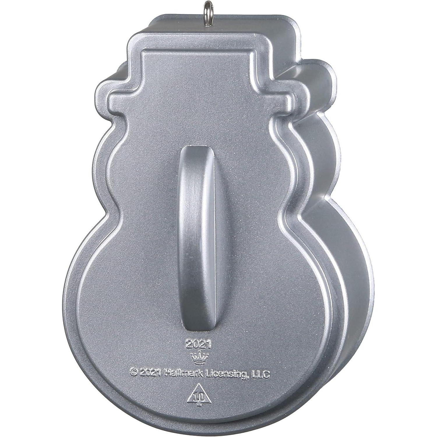 QXR9182 2021 Cookie Cutter Christmas Image2