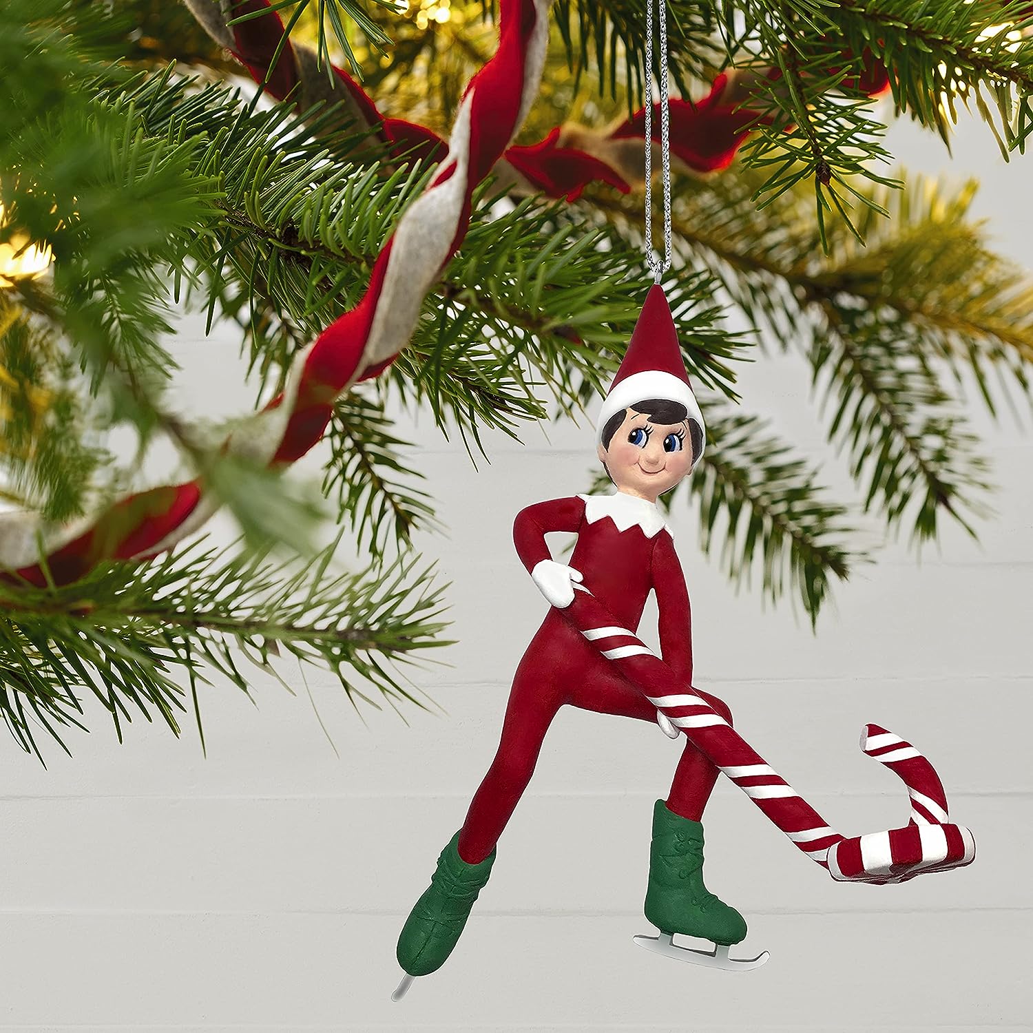 QXI7222 2021 Elf on Ice (The Elf On The Shelf) Image5