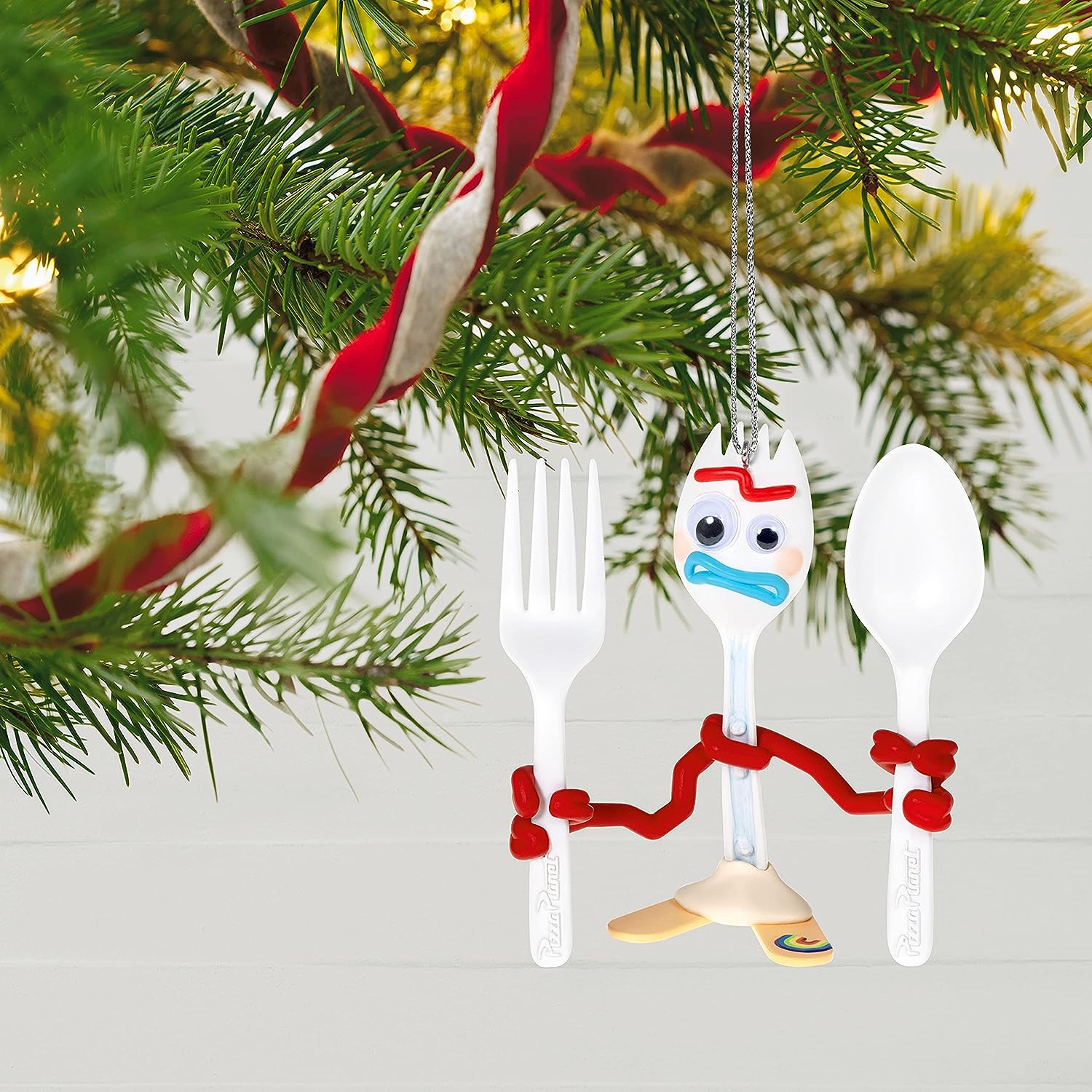 QXD6495 2021 Toy Story Forky and Friends Image5