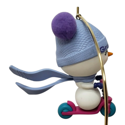 2021 GrandDaughter Hallmark Ornament (Family) QGO2022