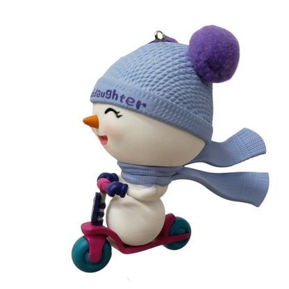 2021 GrandDaughter Hallmark Ornament (Family) QGO2022