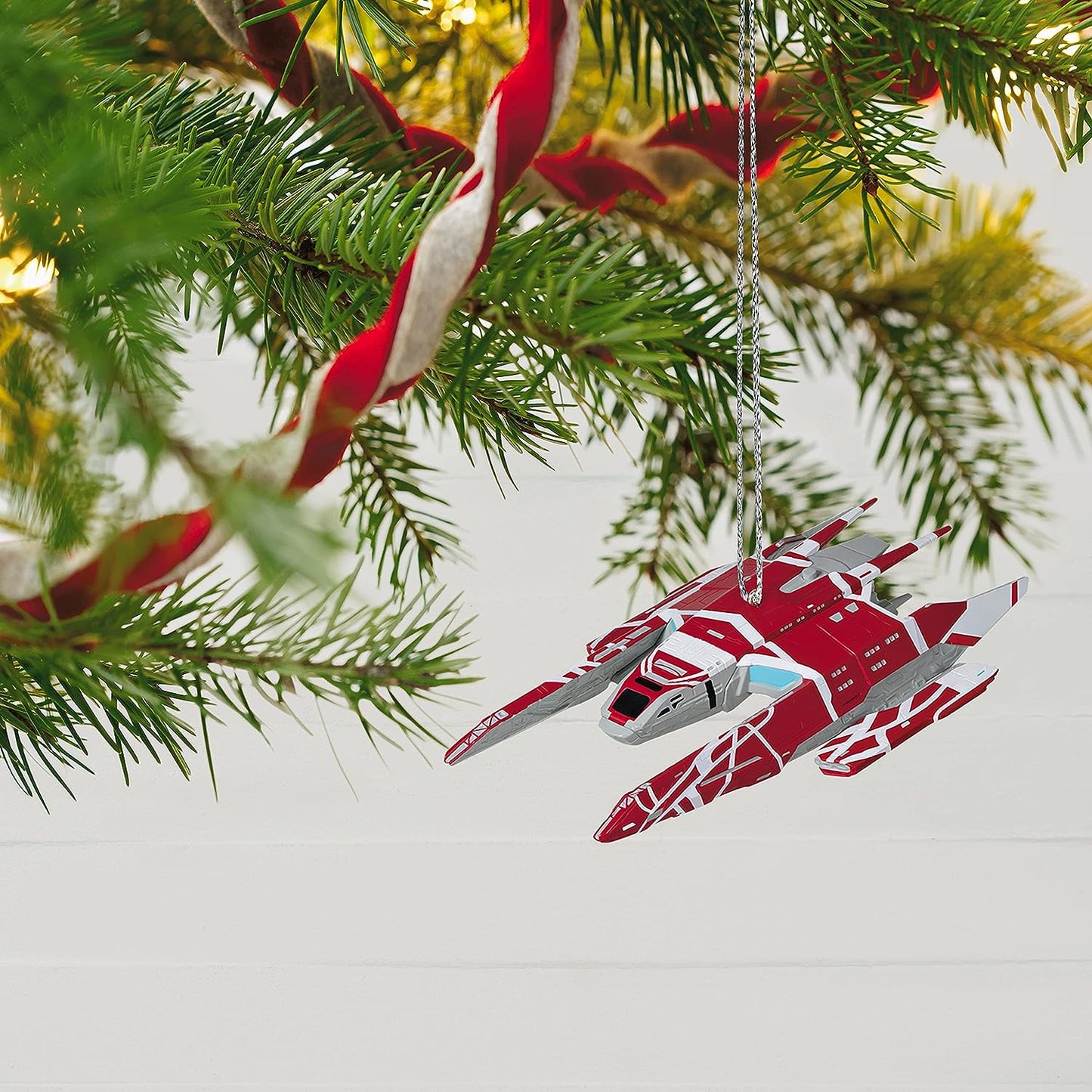 QXI7585 2021 La Sirena (Star Trek: Picard) Image5