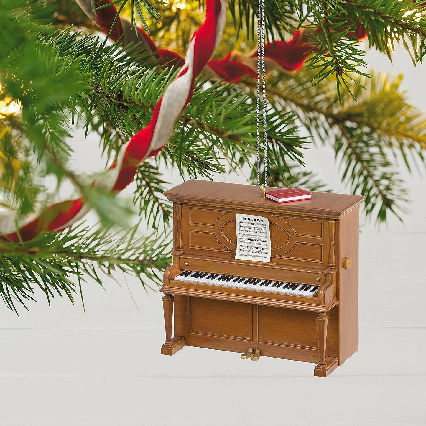 2021 Oh Happy Day Piano Hallmark Ornament (Magic) QSM7862