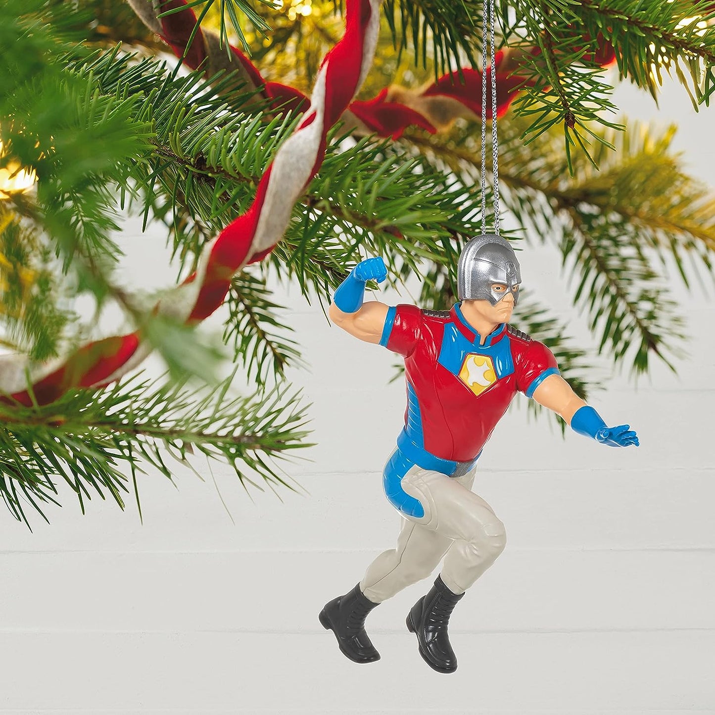 QXI7105 2021 DC The Suicide Squad Peachmaker Image5