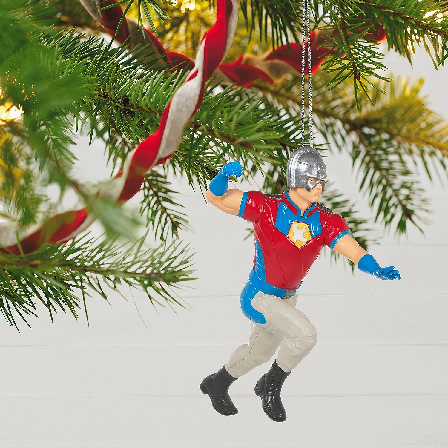 QXI7105 2021 DC The Suicide Squad Peachmaker Image5