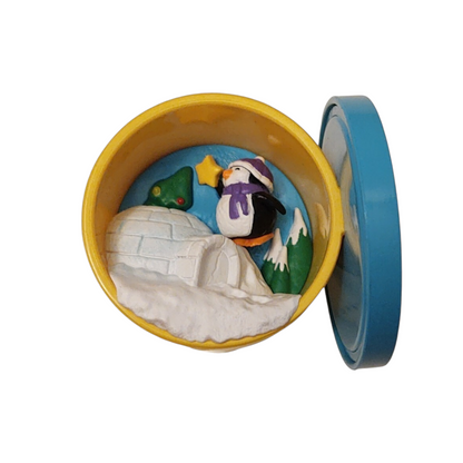 2021 Play‑Doh Penguin Hallmark Ornament (Hasbro) QXI7185