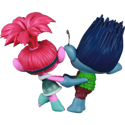 QXI7265 2021 Dreamworks Trolls Holiday in Harmony Poppy and Branch Image2