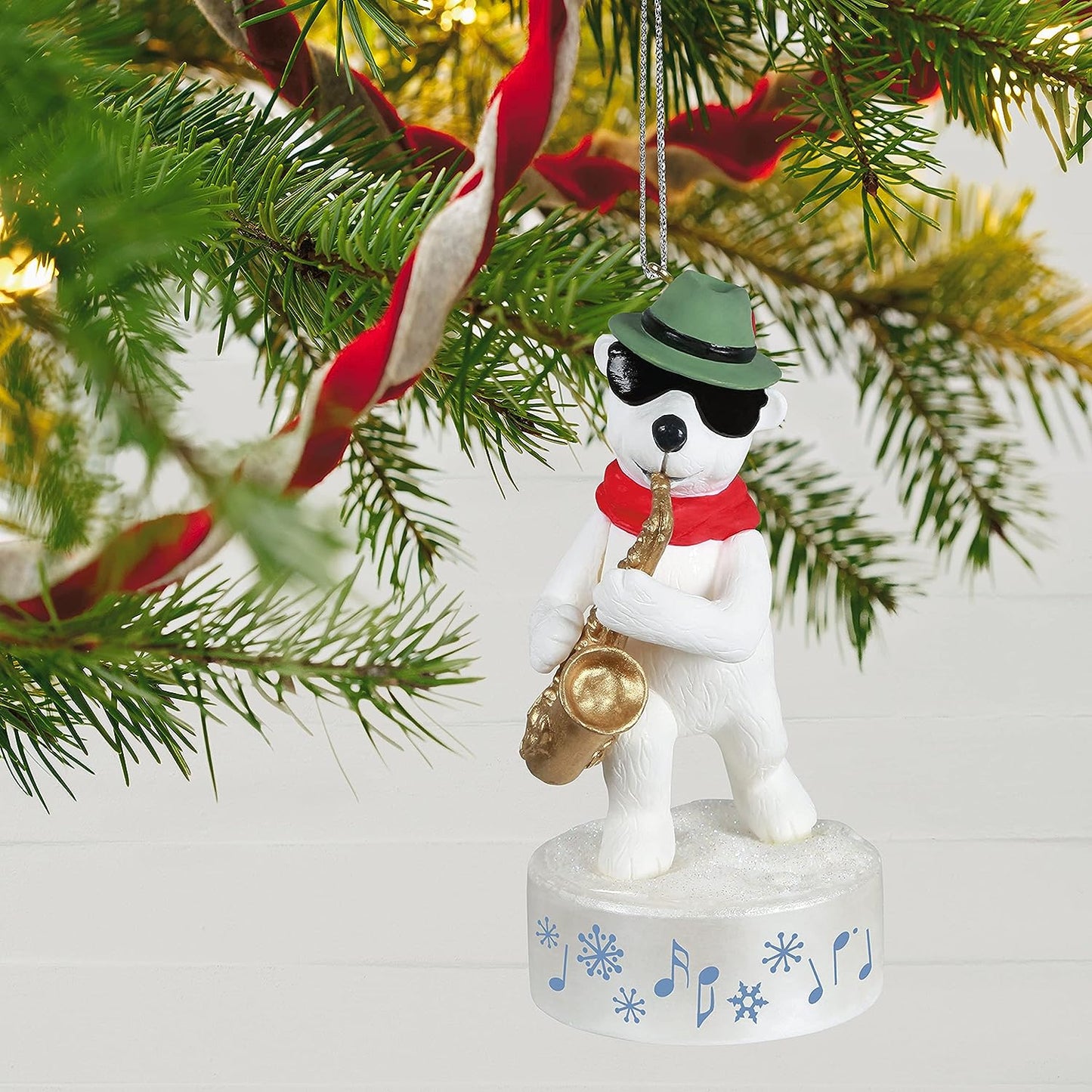 QGO2402 2021 Stylin' Saxophone Image5