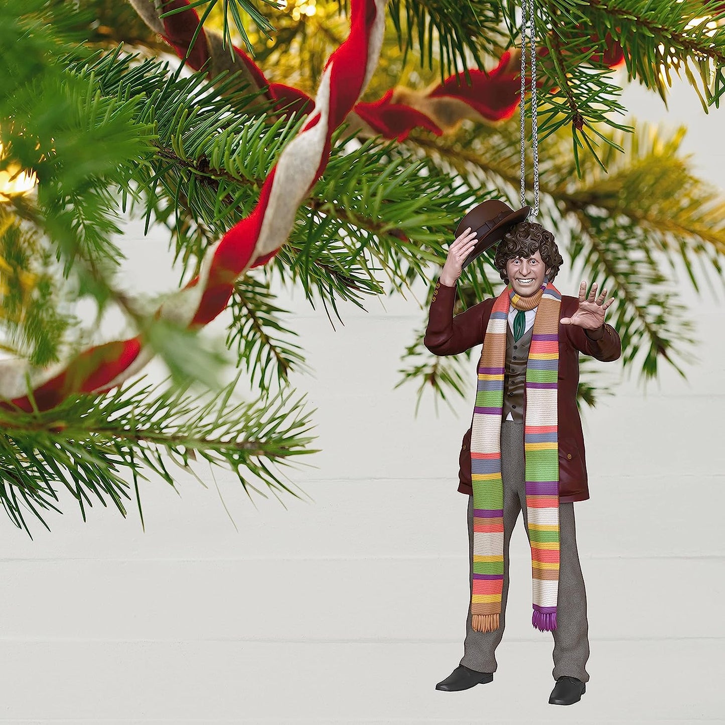 2021 The Fourth Doctor Hallmark Ornament (Doctor Who) QXI7505