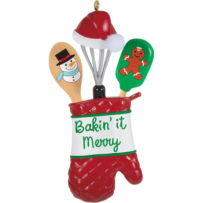 QGO2352 2021 Bakin' It Merry (Kitchen) Image1