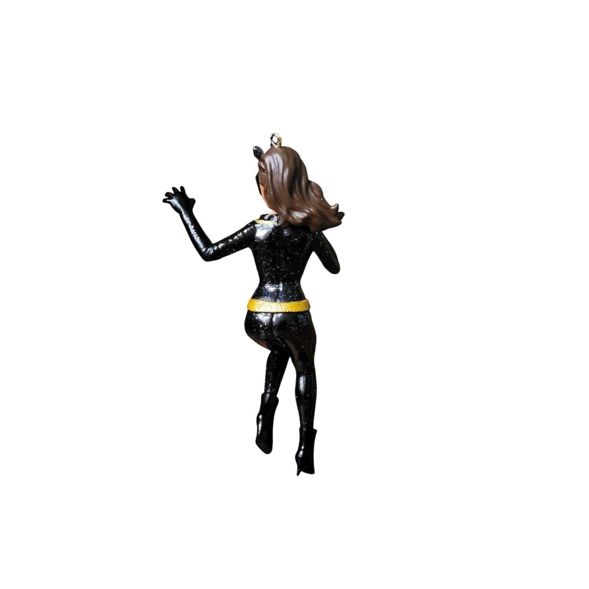 2021 Catwoman Hallmark Ornament (Super Heroes) QXE3215 Image4