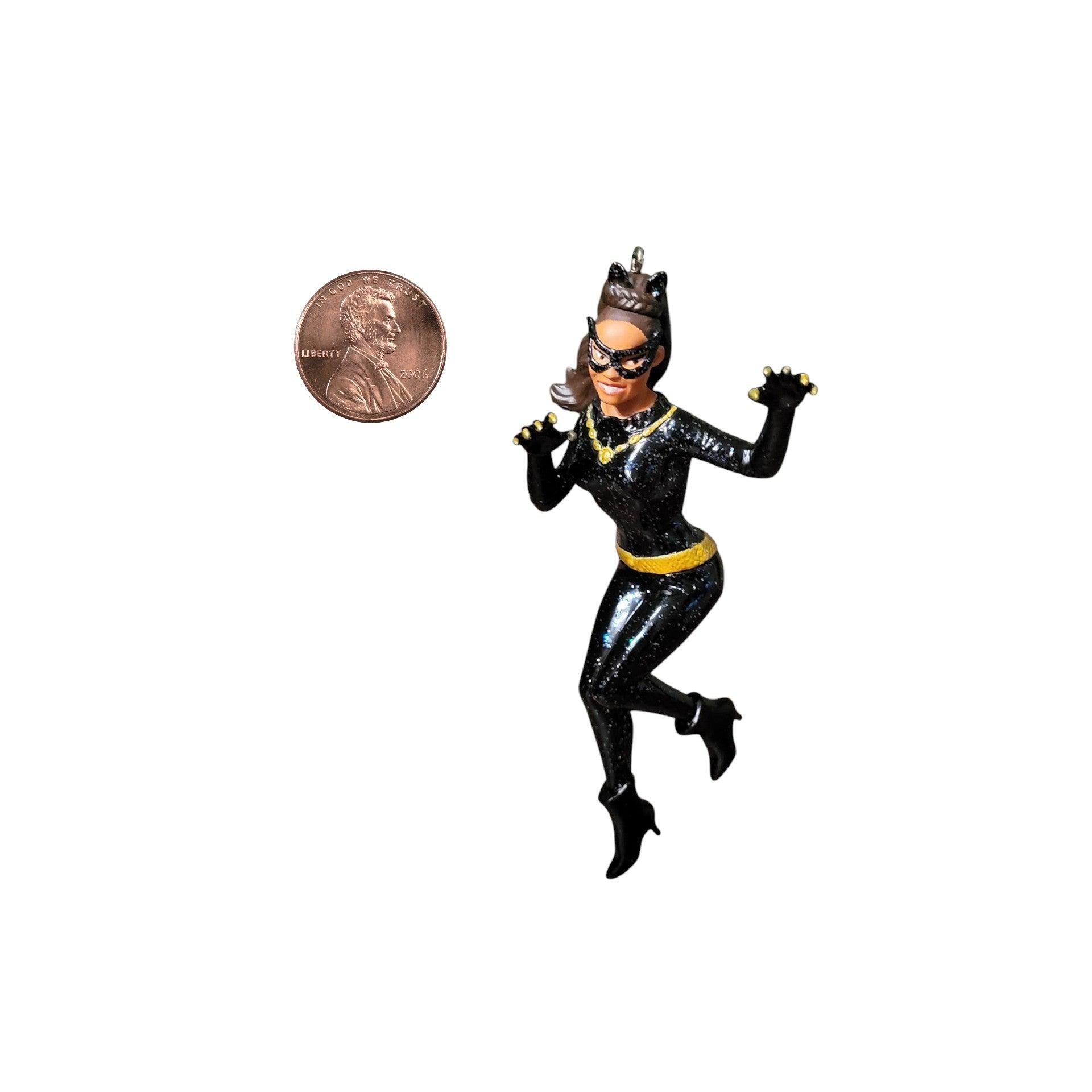 2021 Catwoman Hallmark Ornament (Super Heroes) QXE3215 Image5